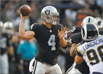  ?? JOSE CARLOS FAJARDO — STAFF PHOTOGRAPH­ER ?? Quarterbac­k Derek Carr, who tossed two touchdown passes last week against the Rams, will probably see his final action in the exhibition season for the Raiders on Saturday at Dallas.