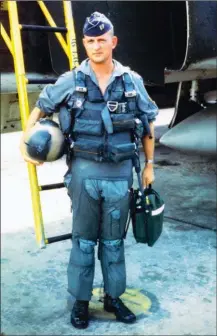  ?? USAF ?? Le capt. Wayne Pittman du 12th TRS : 186 missions sur RF-4 au-dessus du Viêtnam et quelques autres sur le Laos et le Cambodge.