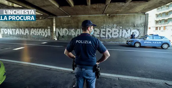  ??  ?? La scritta Quattro giovani del centro sociale Zam sono indagati per il murale comparso nella notte tra il 5 e il 6 giugno in un sottopasso della zona di via Chiesa Rossa