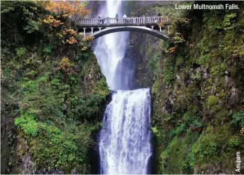  ??  ?? Lower Multnomah Falls.