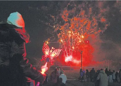  ?? Picture: Gareth Jennings. ?? A Fife teenager was seriously injured while attending Cardenden’s community fireworks display when he was attacked by a gang of youths and stabbed in the head.