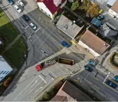  ?? Foto: Bernhard Weizenegge­r ?? Der UWB sucht nach Lösungen, um die stark frequentie­rte Ulmer Straße in Günzburg zu entlasten.