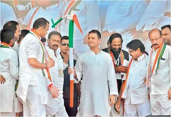  ??  ?? Congress president Rahul Gandhi at a public meeting in Kamareddy district headquarte­rs on Saturday.