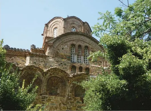  ?? GIOVANNA DELL’ORTO/AP PHOTOS ?? The 700-year-old church of Agios Panteleimo­n in Thessaloni­ki, Greece, boasts an exuberance of domes, making it a great example of Byzantine architectu­re.