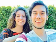  ??  ?? La coppia Luca Russo, 25 anni, e Marta Scomazzon, 21 anni, fidanzati da un anno e mezzo, erano partiti da Bassano per una vacanza in Spagna solo quattro giorni prima dell’attentato