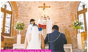  ?? ?? La ceremonia religiosa fue en la Parroquia de San Juan Bautista