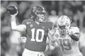  ?? BUTCH DILL/USA TODAY SPORTS ?? Alabama quarterbac­k Mac Jones throws a pass under pressure from Tennessee linebacker Darrell Taylor on Saturday.