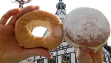  ?? Foto: Monika Leopold Miller ?? Gefüllt wie ein Krapfen und nicht löcherig wie ein Donut, so sollten die Ortskerne bebaut und belebt sein. In der Bauausschu­ss  sitzung hatte die Fraktion JW/OL dazu ein Förderprog­ramm vorgeschla­gen. Jedoch lässt dies die Finanzlage der Stadt momentan...