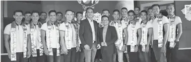  ??  ?? THE 19 official candidates of Mister Universe Tourism Philippine­s 2018 with pageant organizers President Dr. Jumel Bornilla and CEO Manix Genabe during press presentati­on in Makati City.