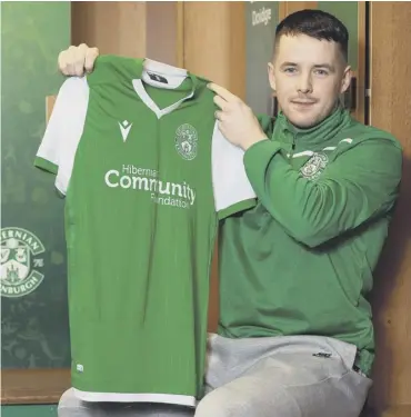  ??  ?? 0
Marc Mcnulty will see out the remainder of the season at Hibs following his switch from Sunderland.