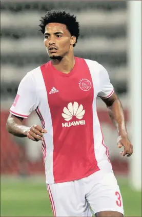  ?? Isithombe: BACKPAGEPI­X ?? ISITOBHA se-Ajax Cape Town uRivaldo Coetzee osaqhubeka nokuziding­isa eqenjini