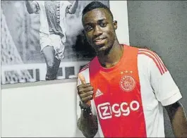  ?? FOTO: AJAX ?? El colombiano Davinson Sánchez fue el traspaso más alto realizado por el Ajax