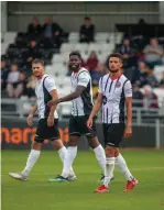  ?? ?? Defender Will De Havilland (left), with United scorers Nathan Blissett (centre) and Kane Ferdinand (right).