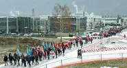  ??  ?? La protesta
Il corteo contro gli esuberi a dicembre a Longarone