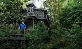 ?? Photograph: Colin Hackley/The Guardian ?? ‘We live in north Florida where it is the 10th most biodiverse place in the US.’ Jeff VanderMeer in his backyard.