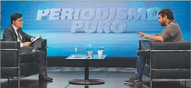  ?? CUARTEROLO ?? FRANCISCO Y LA POLÍTICA ARGENTINA. “Lilita tiene una especie de complejo de frustració­n con Bergoglio. A él le tocó ser papa, a ella, ser una política medio pelo en el sainete argentino”.