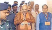  ?? SONU MEHTA/HT PHOTO ?? ■ BJP chief Amit Shah arrives to attend a meeting at the party headquarte­rs in New Delhi on Monday.