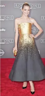  ??  ?? Jaime King arrives at the world premiere of “Rogue One: A Star Wars Story”.