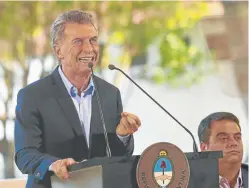  ?? TÉLAM/FLORENCIA DOWNES ?? President Mauricio Macri gives a press conference at the Olivos presidenti­al residence.