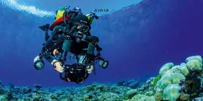  ?? ?? LUIZ ROCHA EXPLORING THE MESOPHOTIC CORAL REEFS (PICTURE: TANE SINCLAIR-TAYLOR)