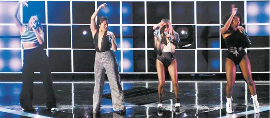  ??  ?? Las chicas de Fifth Harmony fueron el gran atractivo en el escenario capitalino.