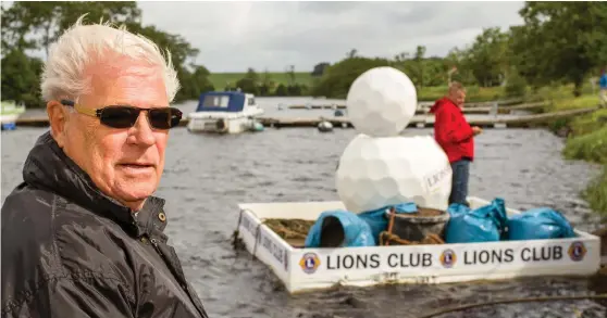  ?? Bild: KENNY HJÄLTE/ARKIV ?? KAN TA SLUT. Bengt Palm från Lions hjälpte till vid förra årets golfbollst­ävling i Lagan.