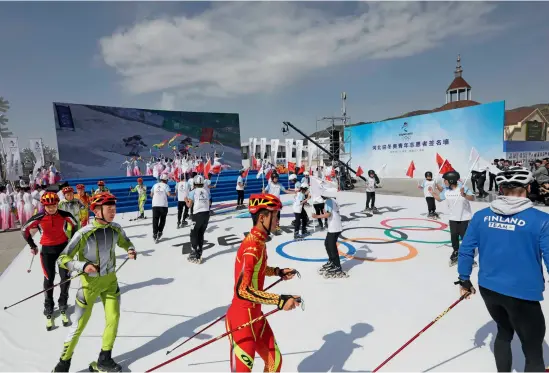  ??  ?? The performanc­e during the 1,000day countdown celebratio­ns of the Beijing 2022 Winter Olympic Games held in Chongli of Zhangjiako­u City, north China’s Hebei Province on May 11, 2019.