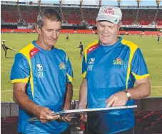  ??  ?? Norm Dare and Rodney Eade at Gold Coast Suns Training.