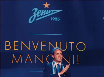  ?? AFP ?? Roberto Mancini, 53 anni, allenatore dello Zenit San Pietroburg­o, alla presentazi­one il 1° giugno 2017