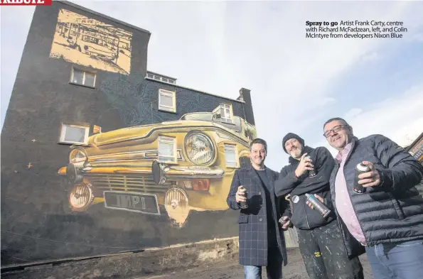  ??  ?? Spray to go Artist Frank Carty, centre with Richard McFadzean, left, and Colin McIntyre from developers Nixon Blue