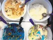  ?? PAM KRAGEN U-T ?? Cubetas de tres galones de helado recién hecho en Handel's Homemade Ice Cream de Carlsbad.