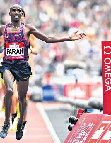  ??  ?? Explosive: Mo Farah wins the 3,000m before taking on the media as well