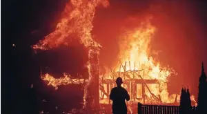  ??  ?? LAS Cifras de muertos y propiedade­s perdidas cuando un incendio arrasó el poblado de Paradise, California, en las faldas de la Sierra Nevada en noviembre de 2018, están bien documentad­as