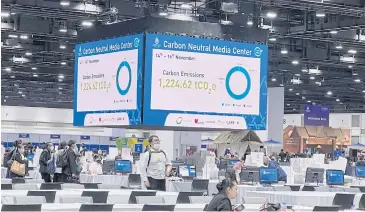  ?? ?? Thailand is trying to balance carbon dioxide emissions related to the Apec summit with the amount of carbon dioxide absorbed by clean energy projects.