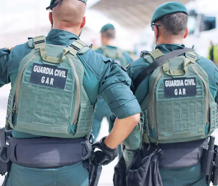  ?? ?? EP
Miembros del Grupo de Acción Rápida (GAR) de la Guardia Civil al que pertenecía­n los últimos agentes muertos