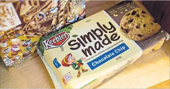 ?? DANIEL ACKER BLOOMBERG ?? Kellogg is the latest food maker to rethink its producst as U.S. consumers buy healthier snacks.