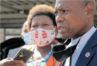  ?? Picture: FREDLIN ADRIAAN ?? PROVINCIAL PROBLEM: Health minister Zweli Mkhize on a recent trip to the Eastern Cape