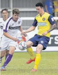  ??  ?? Baller: Matt Ball hit the crossbar for Farnboroug­h late on with a thunderous 30-yard free-kick