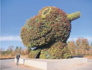  ?? JEFF HOLLAND/CAPITAL GAZETTE ?? “Split-Rocker” sculpted by Jeff Koons , is one of the colossal outdoor sculptures on exhibit at Glenstone.