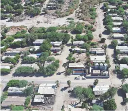  ?? OMAR ORNELAS/THE DESERT SUN ?? Oasis Mobile Home Park was cited by the Environmen­tal Protection Agency as having dangerous levels of arsenic in the water provided to the residents of the park.