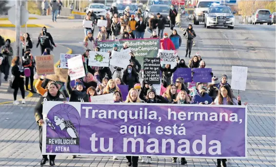  ?? FOTOS: ORACIO CHÁVEZ ?? La Marcha del Silencio partió del monumento a la Revolución a la plaza Mayor