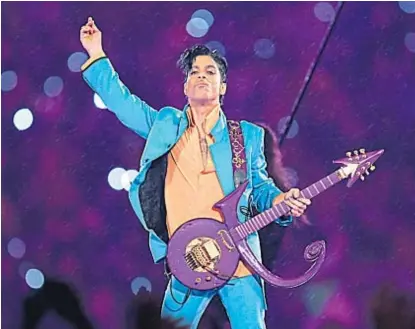  ??  ?? Prolífico. Prince grabó muchísima música por fuera de su discografí­a oficial.