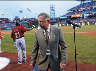  ?? MATT ROURKE — ASSOCIATED PRESS FILE ?? Dan Baker is seen on the field before a game between the Astros and Phillies in Philadelph­ia in 2010.