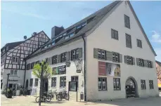  ?? ARCHIVFOTO: OLIVER LINSENMAIE­R ?? Das Kornhaus ist rund 400 Jahre alt.