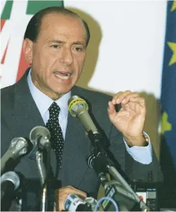  ?? Ansa ?? Il Caimano Silvio Berlusconi nel 1995 nella sede di Forza Italia