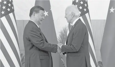  ?? ?? Después de darse la mano y sonreír ante las cámaras, Xi y Biden estuvieron reunidos más de tres horas
