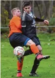  ??  ?? 0:0 trennten sich Genderking­en (mit Ro man Forster, rechts) und Ebermergen (mit Andreas Beck).