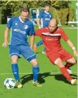  ?? Foto: Peter Kleist ?? In der Hinrunde endete das Duell zwischen dem BCR (links Marco Surauer) und Pöttmes (rechts Mariusz Suszko) 0:0 unentschie­den.TSV Pöttmes – BC Rinnenthal
