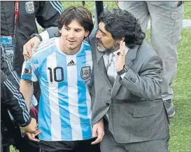  ?? FOTO: AFA ?? Leo Messi y Diego Armando Maradona cuando coincidier­on en la selección argentina