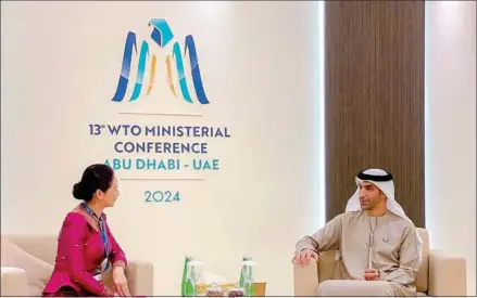  ?? COMMERCE MINISTRY ?? Commerce minister Cham Nimul meets with her UAE counterpar­t Thani Bin Ahmed al-Zeyoudi on February 27.